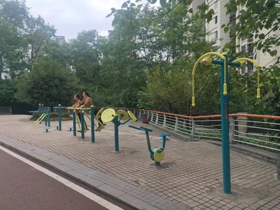 社區(qū)公園升級 便民健身設(shè)施助力全民健康